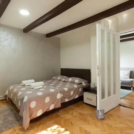 Station 3 Apartment Belgrade